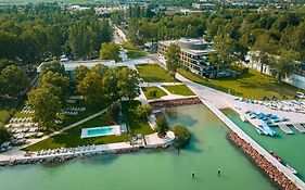 Lua Resort - Adults Only